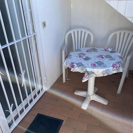 Studio Dans Un Endroit Calme Et Discret D Empuria Empuriabrava Exteriör bild